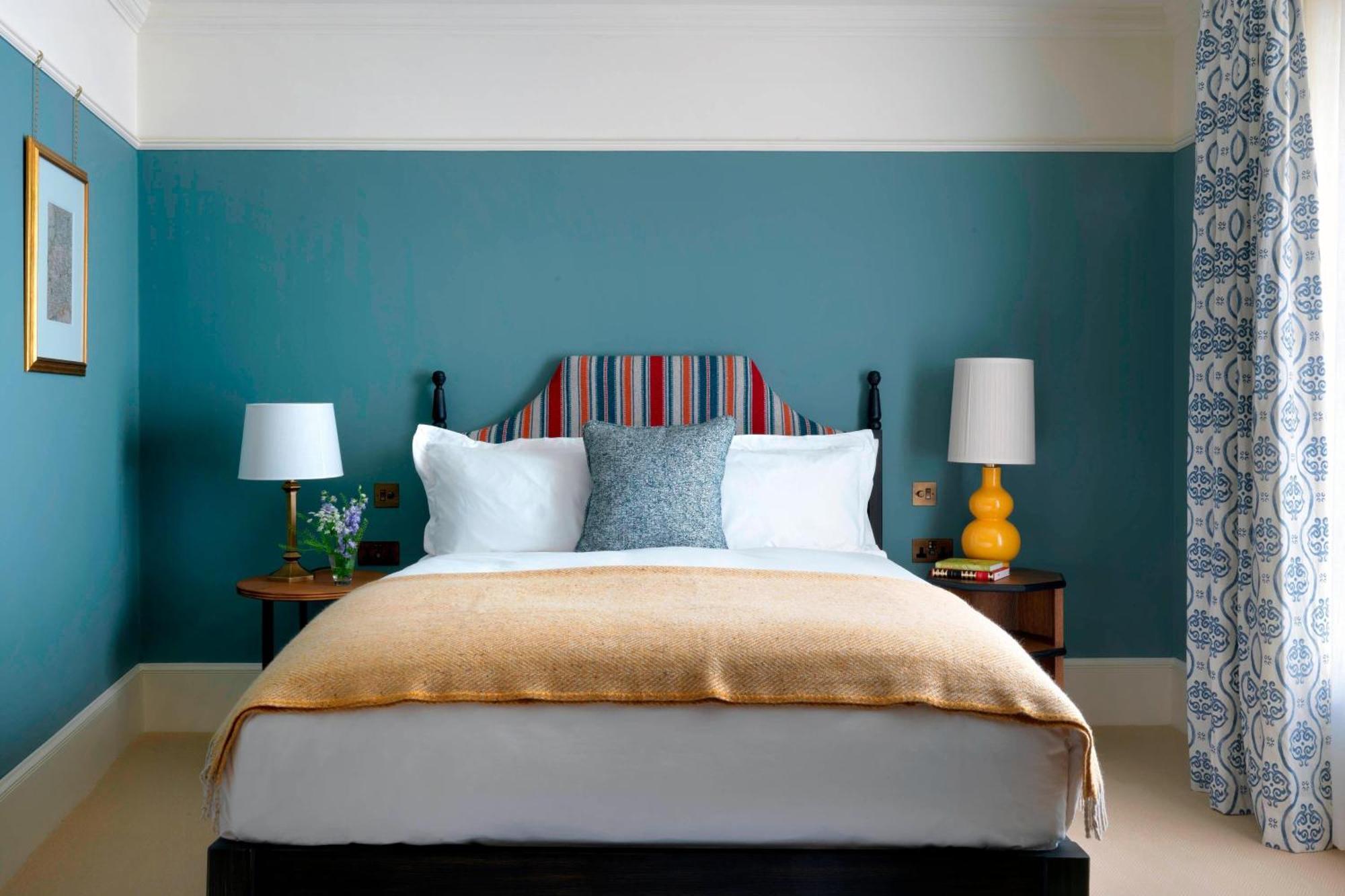 Hotel Arms, Autograph Collection 4*
